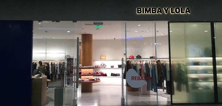 Tienda de Bimba y Lola en el centro comercial Santafé, en Medellín, Colombia. Bimba y Lola, a contracorriente en Latinoamérica: crece en Colombia y congela su entrada en Guatemala